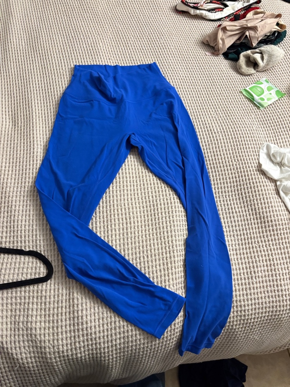 ARITZIA size 6, Bright Royal Blue Stretch Leggings